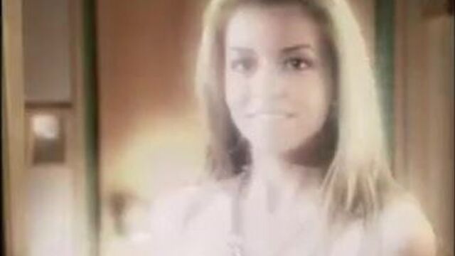 Masiela Lusha повторяется