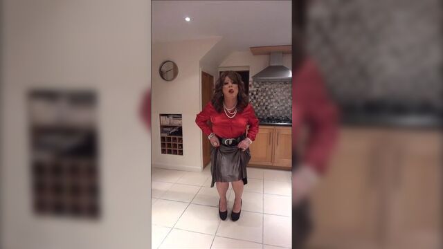 Металлическая плиссированная юбка