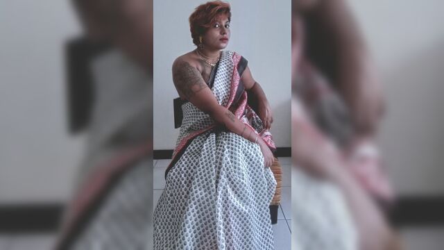 MaruMagal Ilaria развлекается с ее маманаром