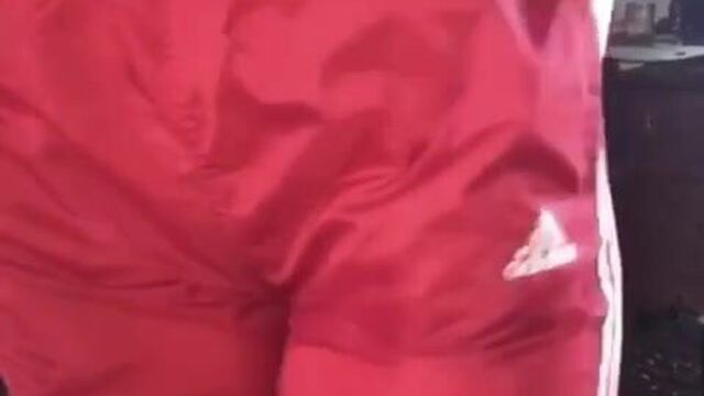 Ветровка в трусиках, девушка со спермой