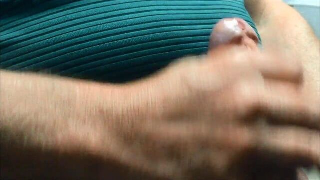 Звуки удовольствия от мастурбации