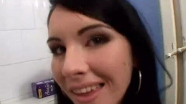 Gloria Gucci осушает трубу !!!