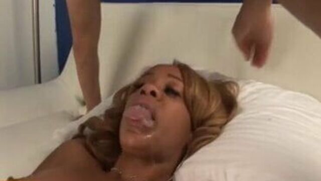 Melrose Foxxx вralqueens.com