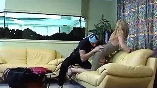 Супер горячая милфа Vittoria Risi