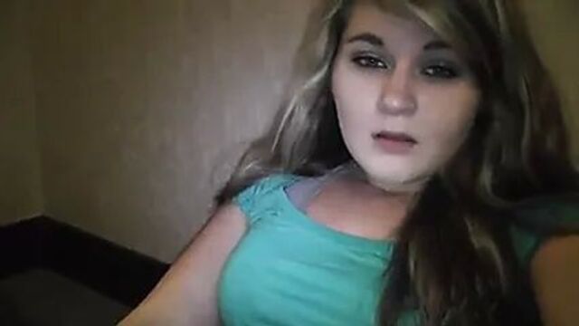 Домашнее дилдо в киске