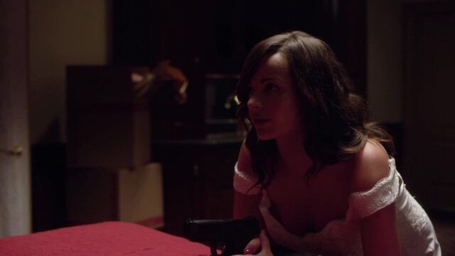 Ashley Rickards - '' Хорошенький маленький сталкер '' 05