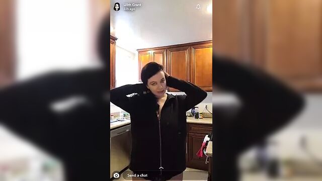 Массивная Lilith