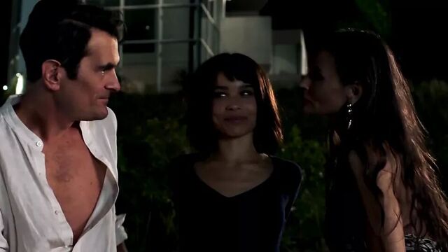 Zoe Kravitz и Demi Moore - 'Грубая ночь'