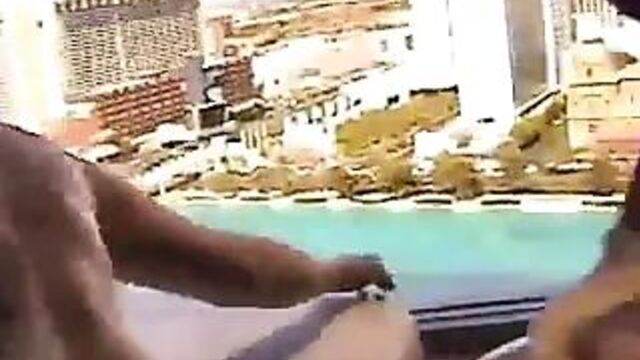 Госпожа со страпоном Lisa Berlin жестко накачивает грязного порно-эльфа