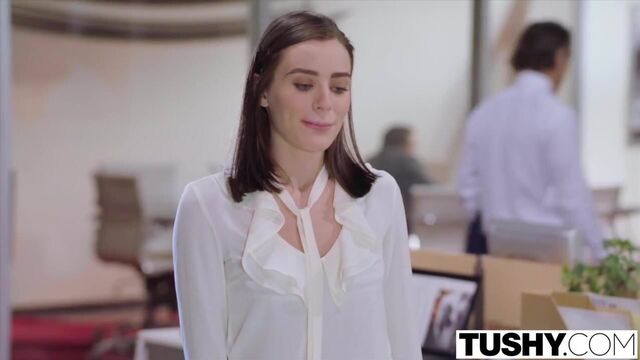 TUSHY Lana Rhoades первое двойное проникновение