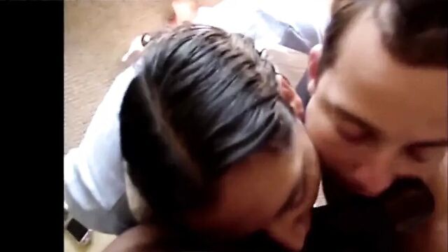 Пары сосут вместе