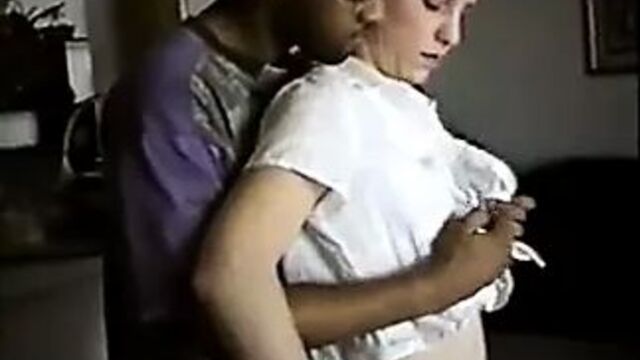 Женой поделились с черным другом