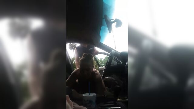 Трахаю уличную шлюху