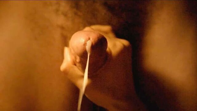 Aomi Muyock дрочит и занимается сексом из 'Love' на scandalplanet.com