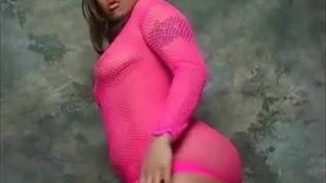 Большая задница и бедра