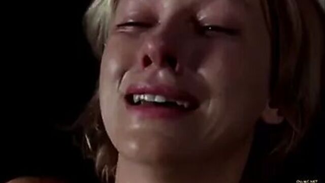 Naomi Wats в Мулхолланд-Драйв (мастурбирует)