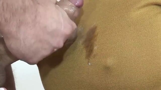 Lady Sonia развлекается в леггинсах