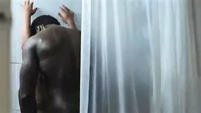 50 центов хую плохую сучку в душе