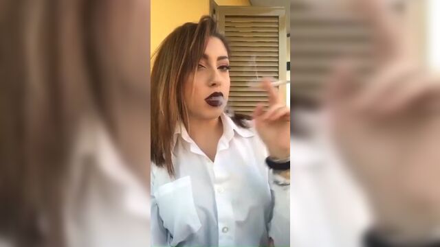 Курящий фетиш 3