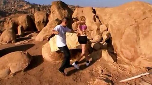 Супер горячая милфа Cameron V