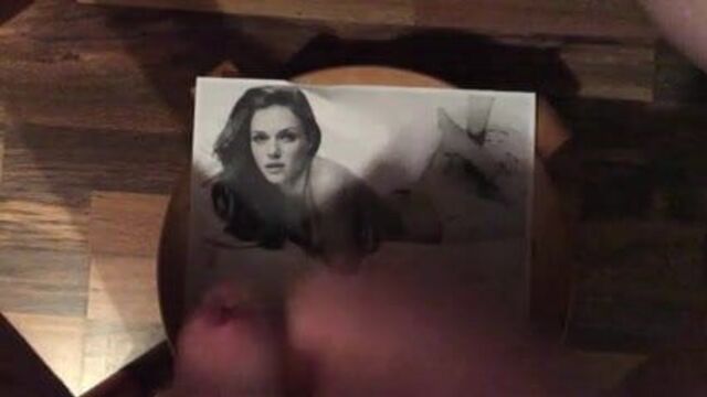 Трибьют со спермой для Tracy Spiridakos