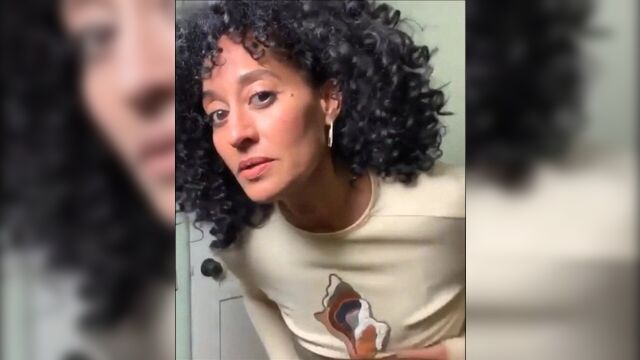 Tracee Ellis Ross позирует и действует глупо, подборка