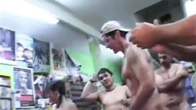 Буккаке MF со спермой