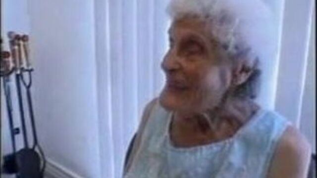 Старый все еще трахается