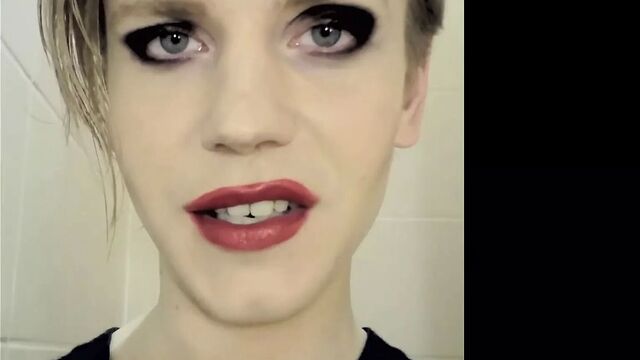 Хайден Павлов снова кончает