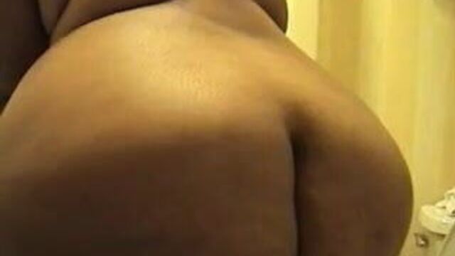 Renee она же мисс задний двор .... душ