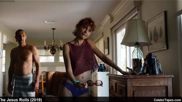 Audrey Tautou и Susan Sarandon в обнаженных и тройничковых сценах секса