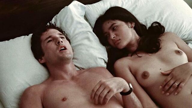 Elpidia Carrillo - обнаженная сцена секса на scandalplanet.com