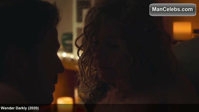 Diego Luna с обнаженным сексуальным телом