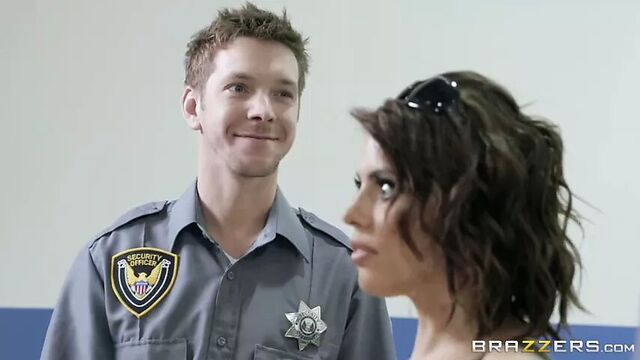 Brazzers - Что такое ее задница? я на полной сцене