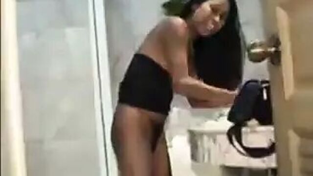 Маленькая азиатская проститутка ... толстушка