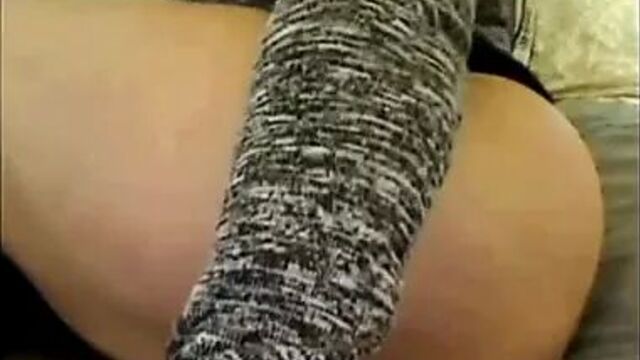 Милая мясистая попка Taylor Thomas перед вебкамерой