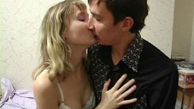 18 VideoZ - Klarissa - ее киска очаровывает мой хуй