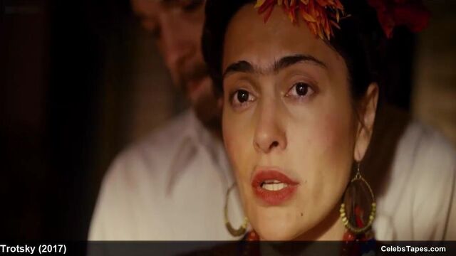 Виктория Poltorak обнаженный и грубый секс сзади