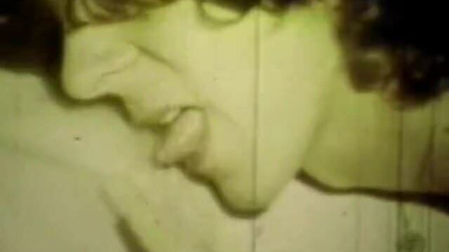 Тинку застукали обнаженной (винтаж 1960-х)