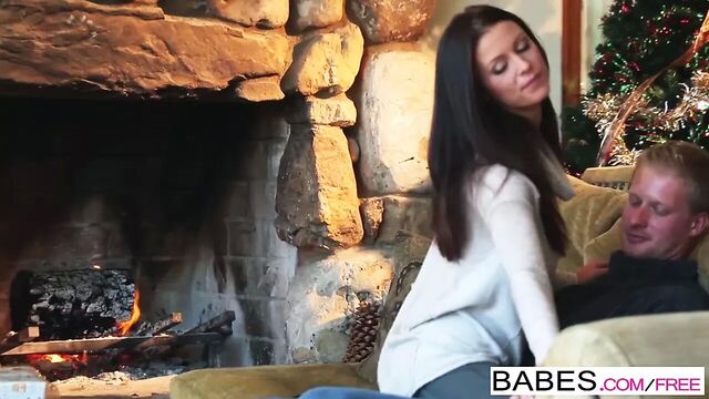 Крошки - Whitney Westgate и Steven Lucas - рождественский сюрприз