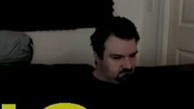 DSP (Philip Paul Burnell) мастурбирует свой маленький член