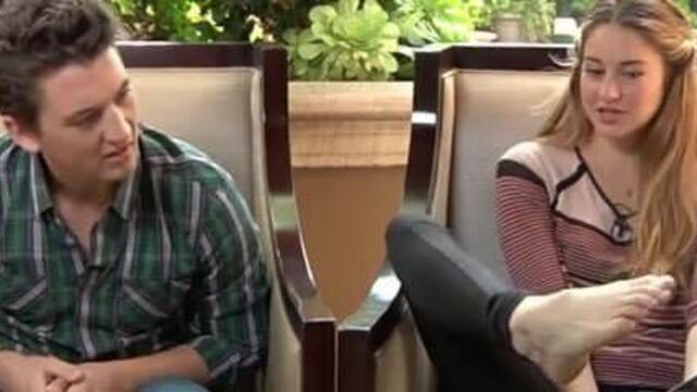 Ступни Shailene Woodley