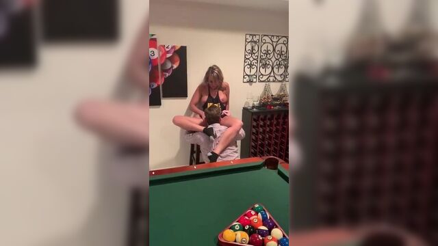 NJ сексуальная милфа