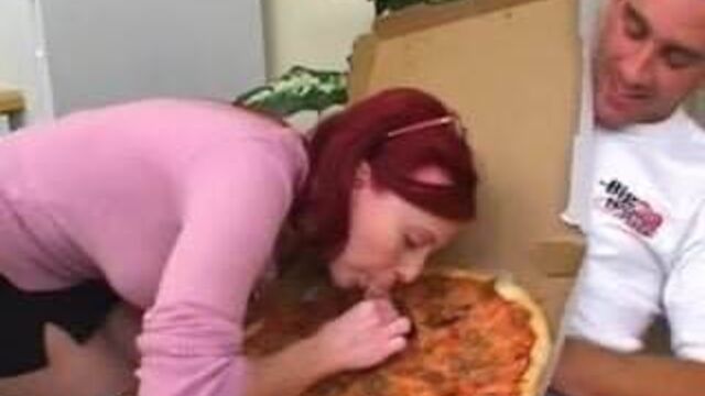 Супер горячая милфа Neesa