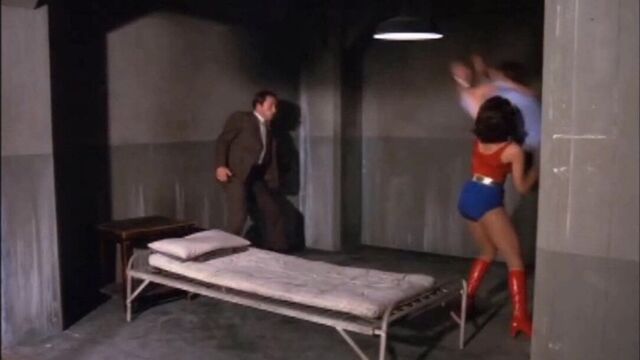 Linda Carter - чудо-женщина - лучшие запчасти