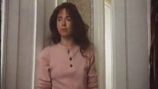 Enf Sasiya Reeves вошла обнаженной