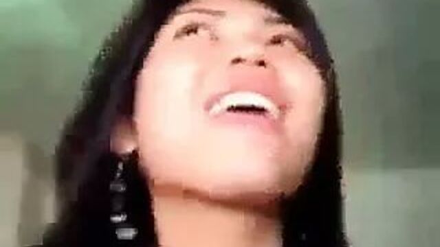 Девушку трахнул пожилой мужчина с размером члена, как баклажан