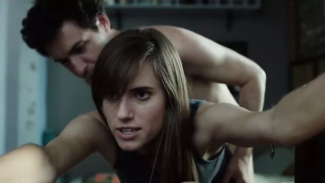 'Marni Michaels' трахнули раком