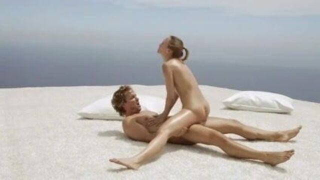 Сладкая художественная йога в небе