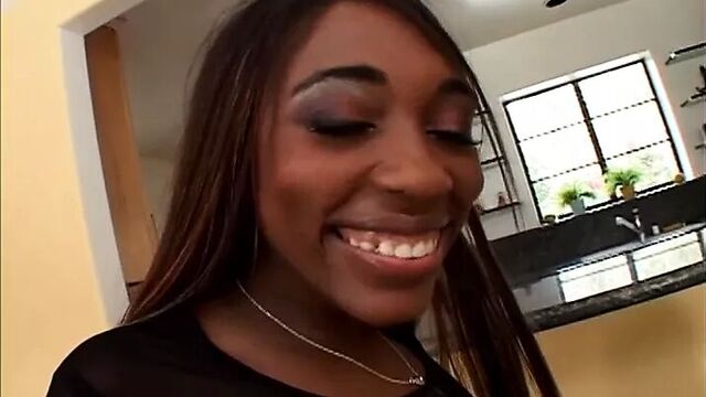 Большая черная задница обожает черный член